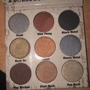 Glam Metals palette by Crown